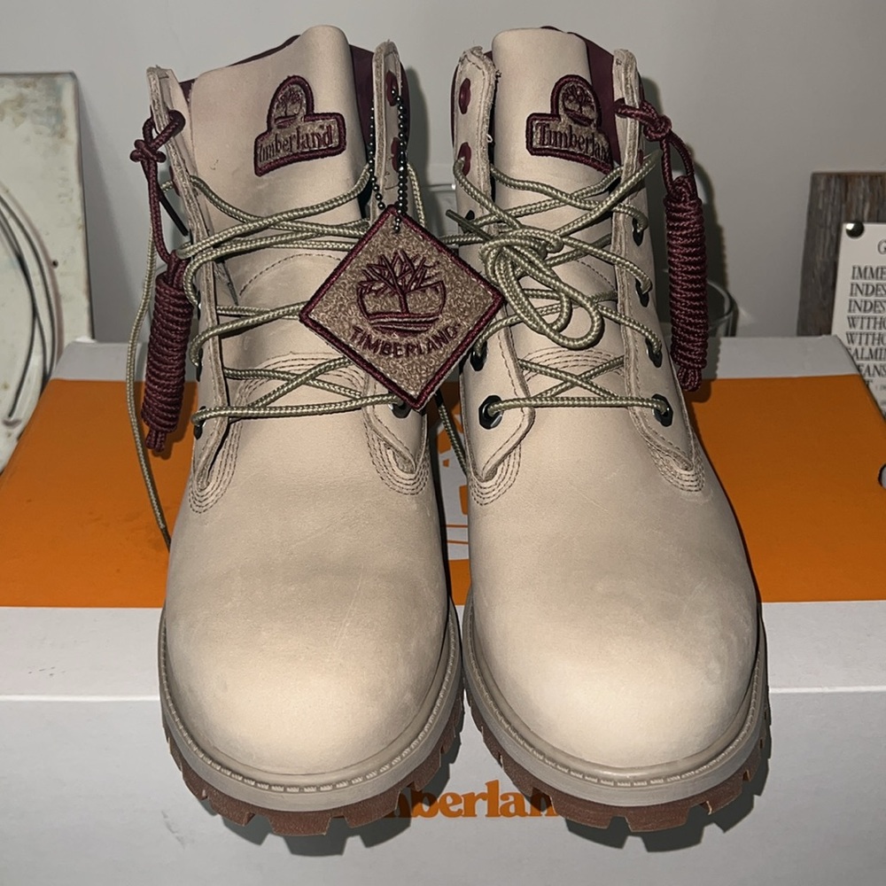Timberland Premium Lace Up Boots - Light Brown Nubuck Boys Size 6